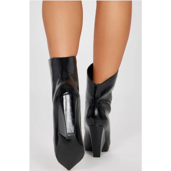 Forever 21 Forever My Moment Heeled Boots Cap Toe Black Boots Size 7.5 - Picture 2 of 12